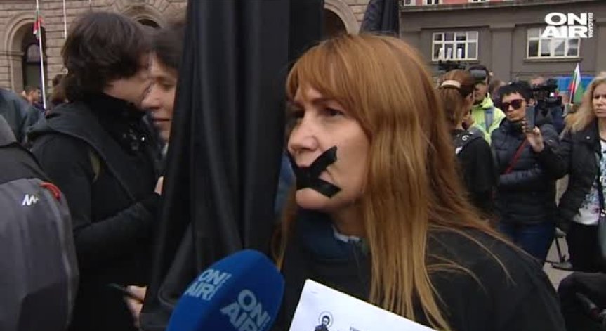 Майките не се отказват, готвят пореден протест с искане за оставката на Симеонов
