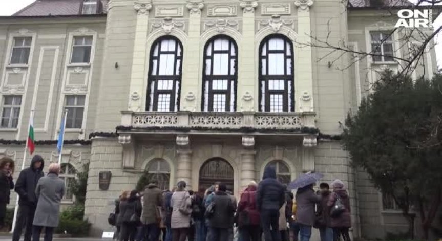 Пловдивски медици излязоха на протест - искат повишение на заплатите