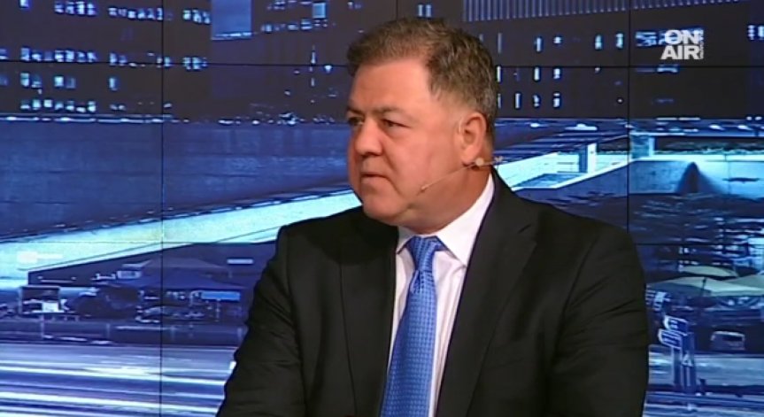 Скандалите в БСП и ГЕРБ може да направят ДПС победител на евроизборите, смята Николай Ненчев