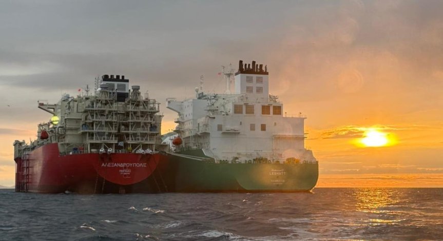 България подсигурява зимата: Пристигна вторият американски танкер с LNG