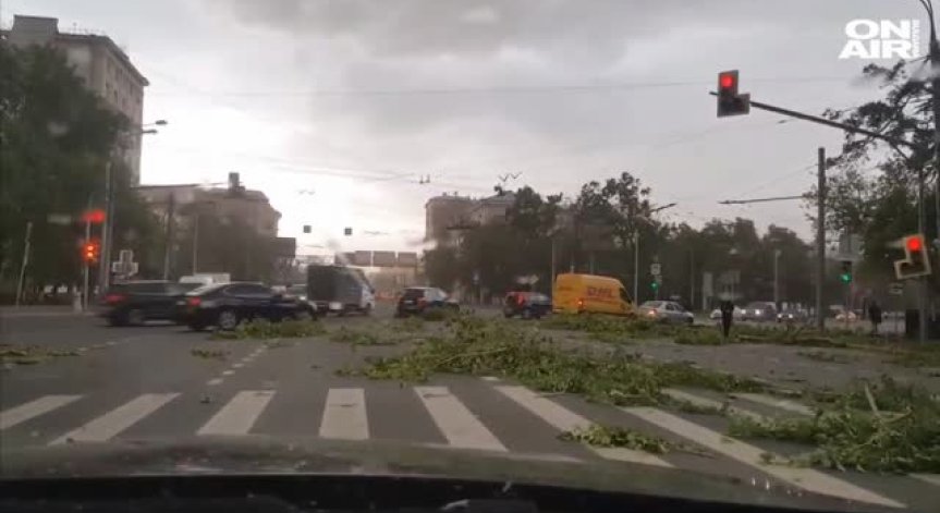 Ураган в Москва взе 11 жертви, други 70 са ранени