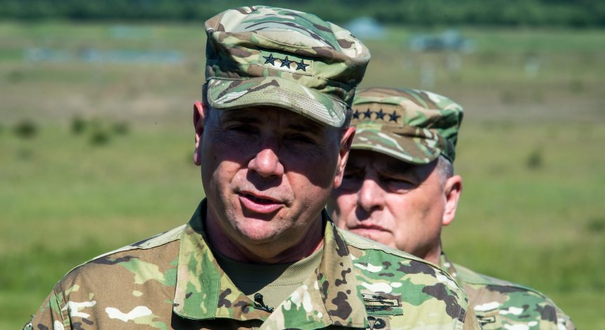 Бившият шеф на войските на САЩ в Европа каза какви грешки се допускат в Украйна