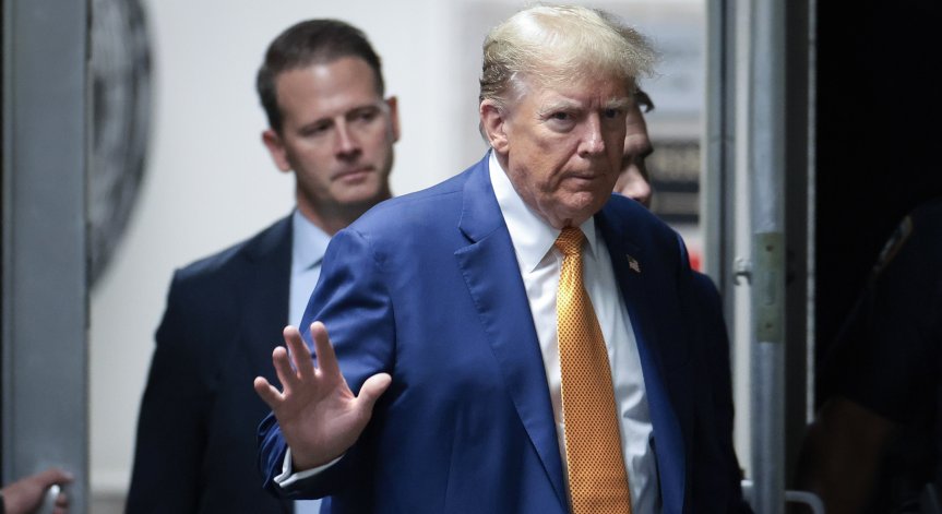 Срещата на Мелони с Тръмп е продължила няколко часа.