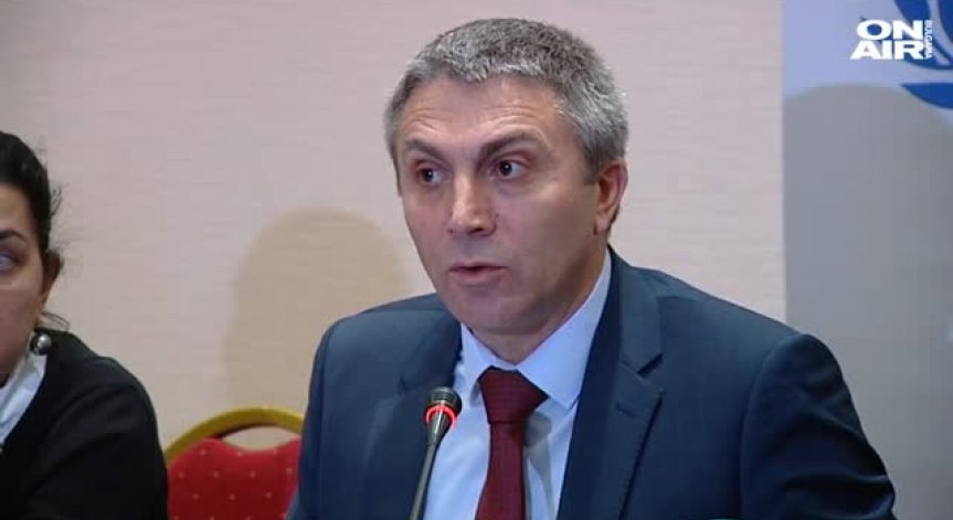 ДПС не виждат защо депутатите, които не са в парламента, да не получават заплати