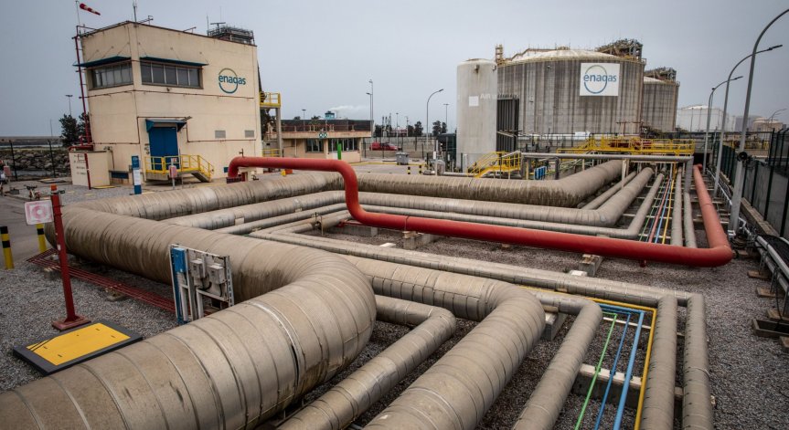 ЕС цели пълна независимост от руския петрол до края на 2027 г.