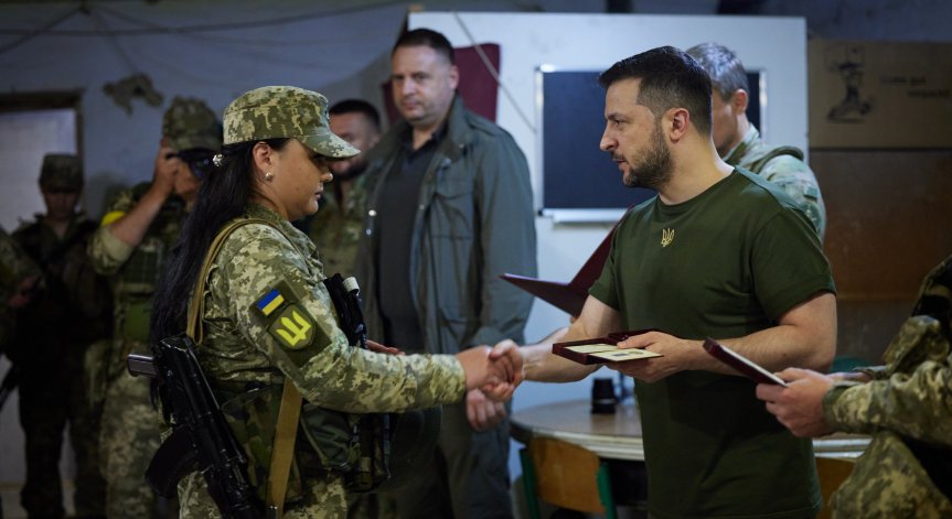 Жените не са това, което бяха: Как украинки се сражават и хранят войниците в Николаев