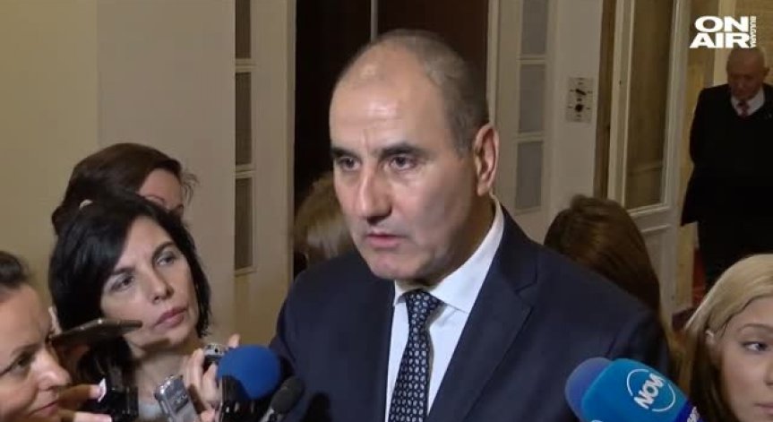 ГЕРБ подозира, че президентът готви своя партия