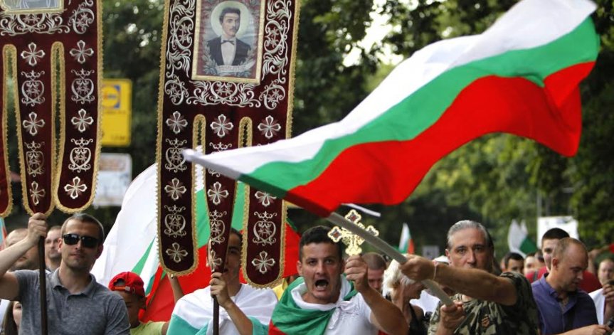 Решено: Протестите в Асеновград спират за две седмици