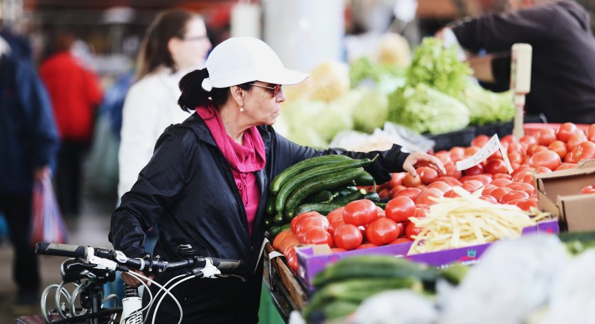 Най-силната ценова криза от 70-те насам: Български розов домат - 4 лв., тиквички за 3 лв.
