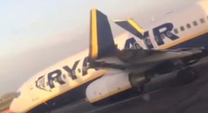 Два самолета на Ryanair остъргаха боята на летището в Дъблин