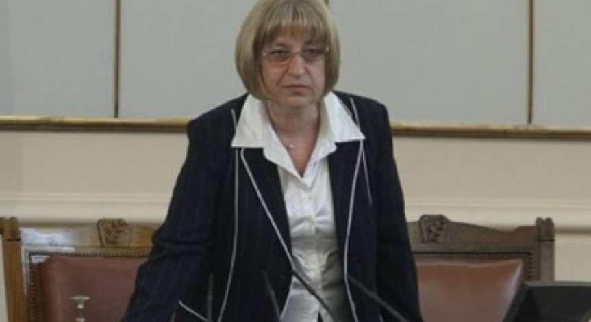 Няма ново прегрупиране на политическите сили в парламента, заяви Цецка Цачева