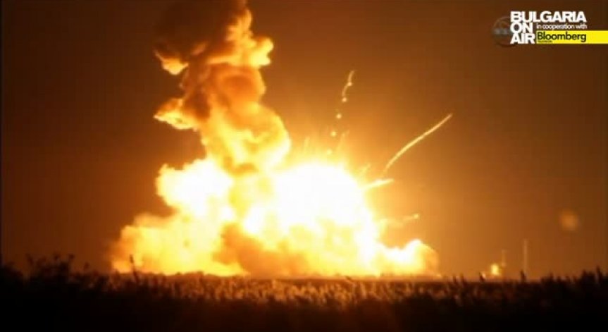 Човешка грешка може да e причина за  катастрофата на космическия апарат Virgin Galactic