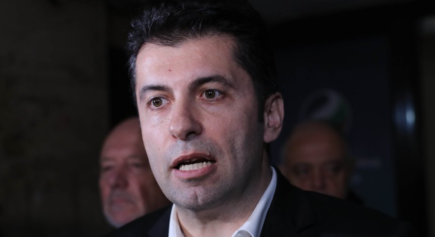 Петков: Няма да водим разговори с ГЕРБ за общи министри в служебен кабинет