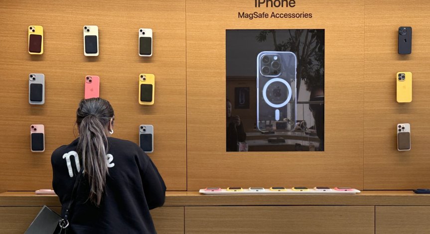 Феновете са в трескаво очакване на iPhone 16.