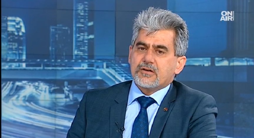 Важно е на КСНС да се приберат партийните знамена, смята патриот