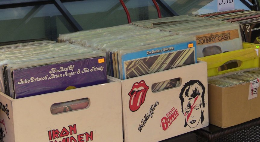 За пръв път от 34 г.: Продажбите на плочи в САЩ изпреварват тези на CD-та