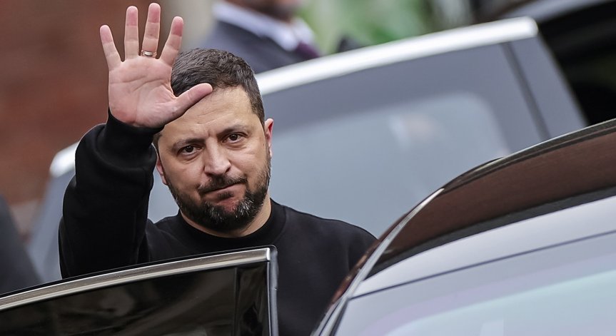 Зеленски: Със сигурност си връщаме Крим, готвим се да го реинтегрираме