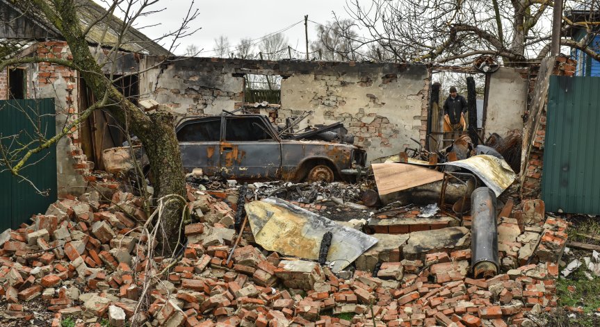 Украйна: Над 1000 цивилни са погребани в масови гробове около Киев