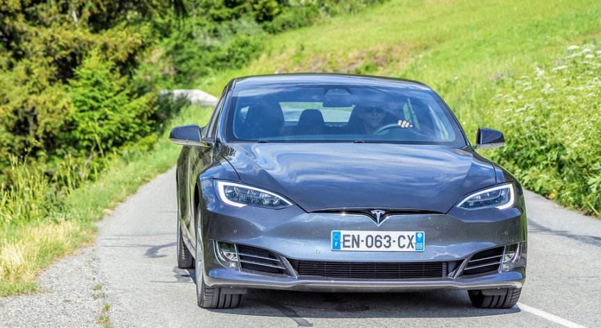 Tesla постави рекорд за най-бърза обиколка на трудна писта в САЩ