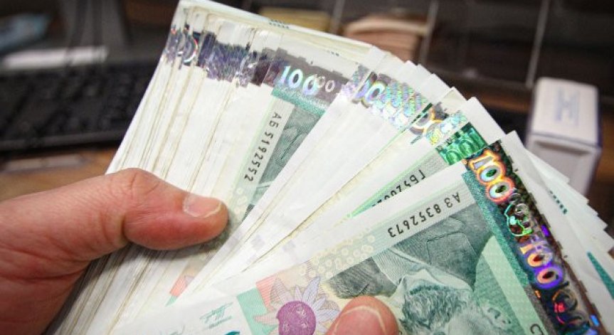 За година средната заплата в България е нараснала със 17,3%