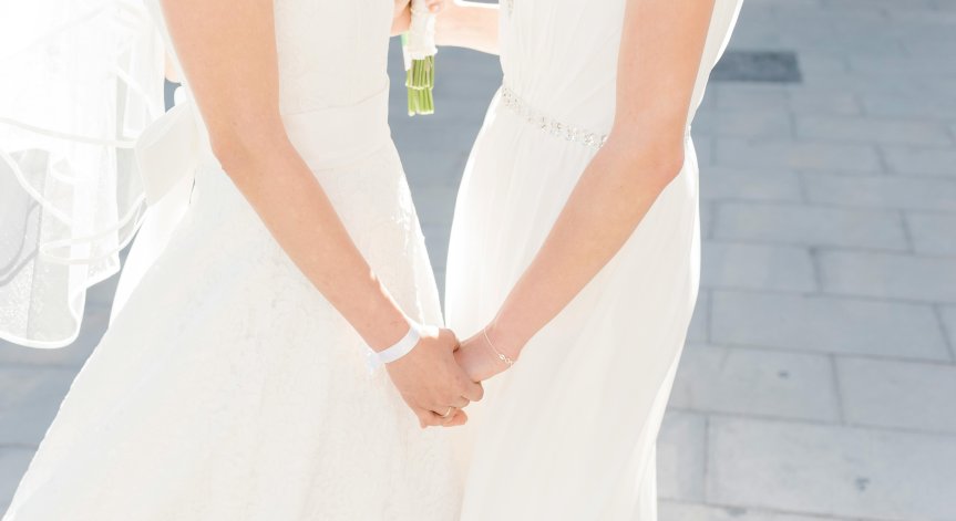 Данае и Алексия са първата женска гей двойка, сключила брак в Гърция