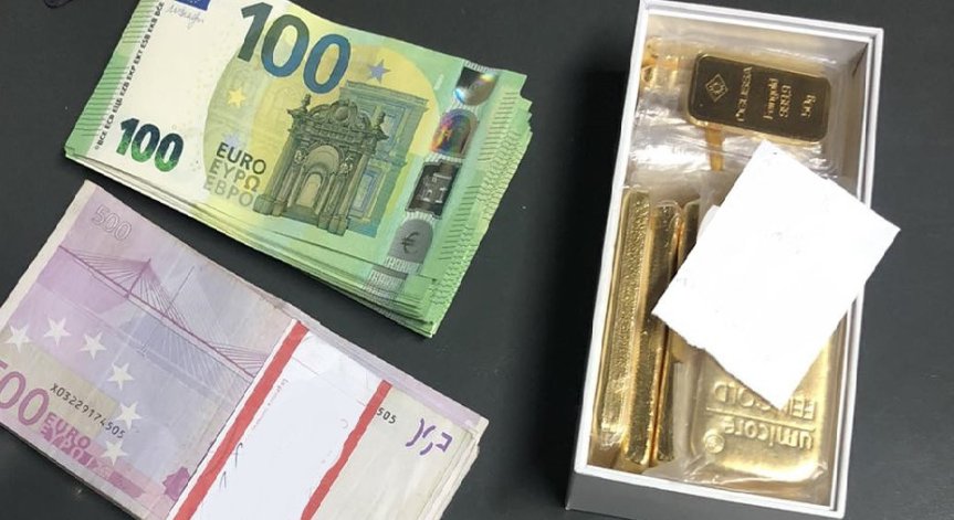 Задържаха златни кюлчета и недекларирани 20 000 евро на 