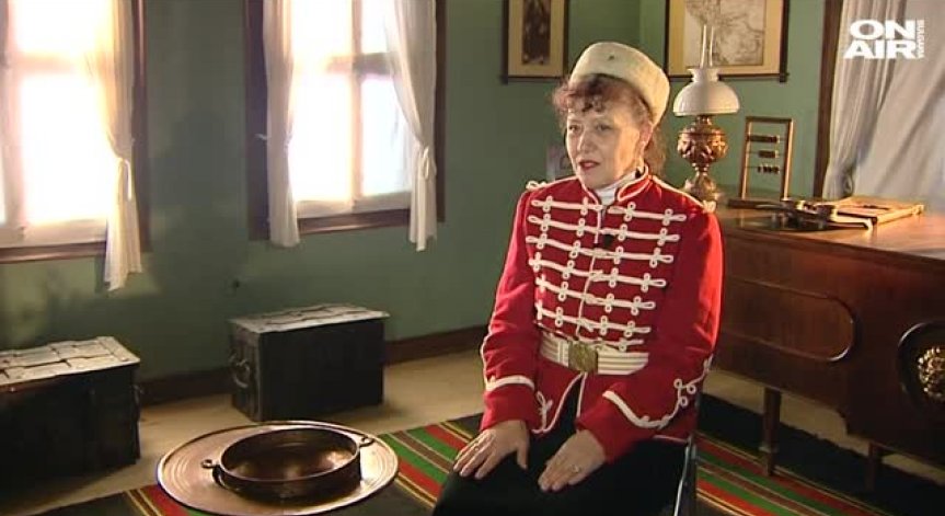 Учителка по география върви по стъпките на Райна Княгиня