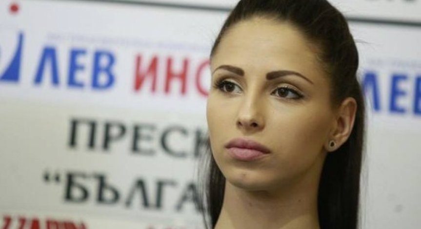 Цвети се раздаде за страната ни ... Време е България да й отвърне