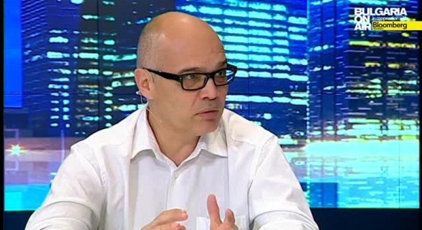 Тихомир Безлов: Служебното правителство реално трябва да запази финансовата стабилност