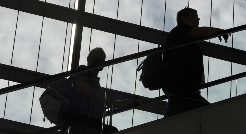 Вместо полет към България - обратно в хотели в Кайро. Объркали списъците с българи