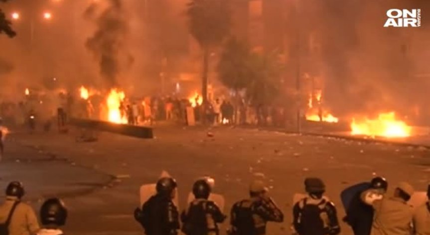 Ранени и над 20 арестувани след сблъсъци с полицията в Боливия