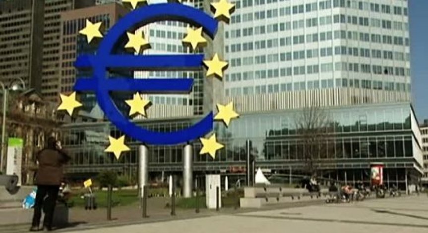 Селективен дефот е сред обсъжданите решения за Гърция