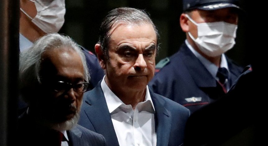 Бившият шеф на Renault инсценирал бягство в стил 