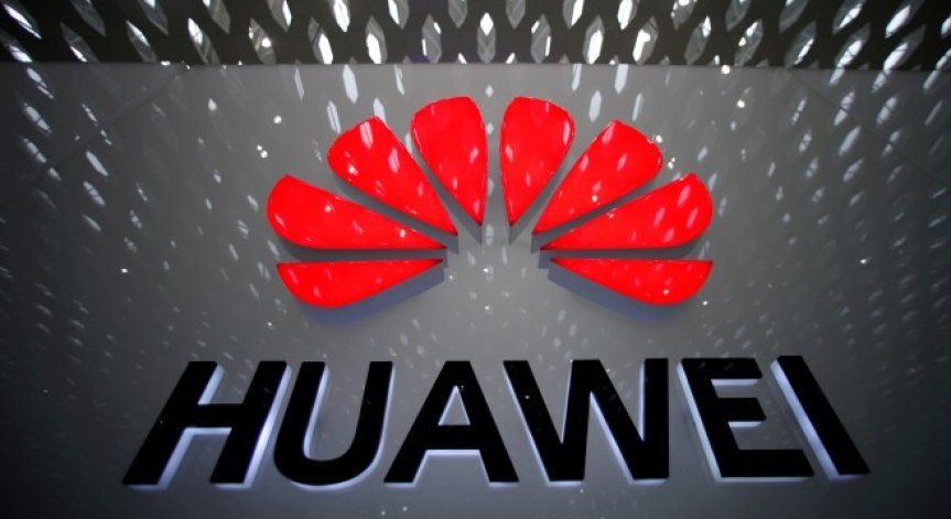 Huawei мести изследователския си център от САЩ в Канада?