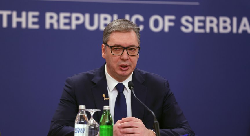 На националния празник на Сърбия Вучич държа реч пред свои привърженици.