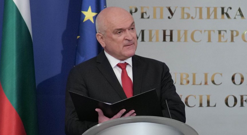 Главчев с ударни рокади: Маха 11 зам.-министри, назначава 9
