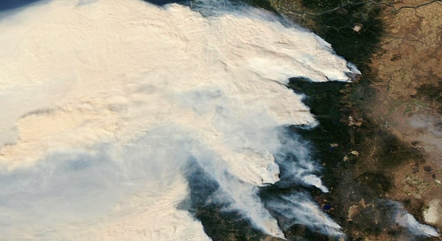 Жертви и изчезнали след пожарите в Орегон, евакуират над 10% от населението