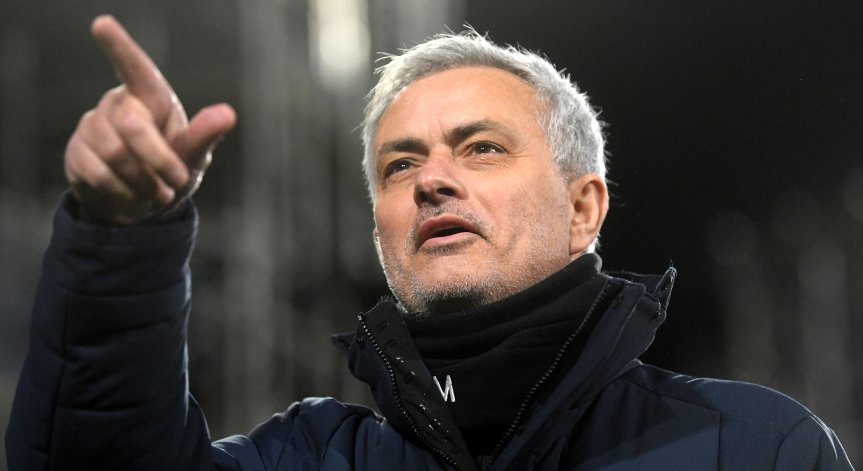 Жозе Моуриньо застава начело на 