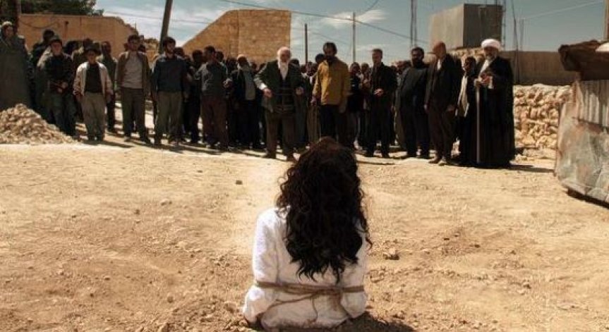 Съд наказа изневяра с пребиване с камъни