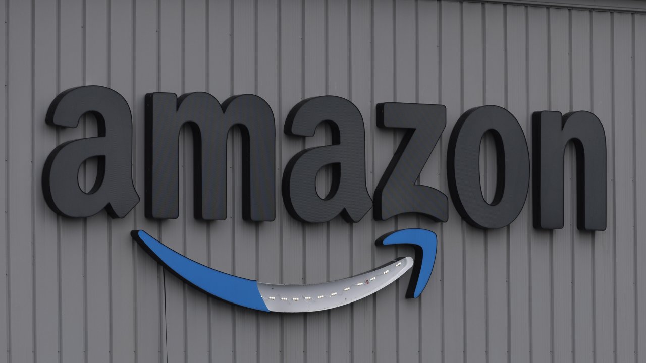 Amazon съкращава над 18 000 служители с цел намаляване на разходите ...