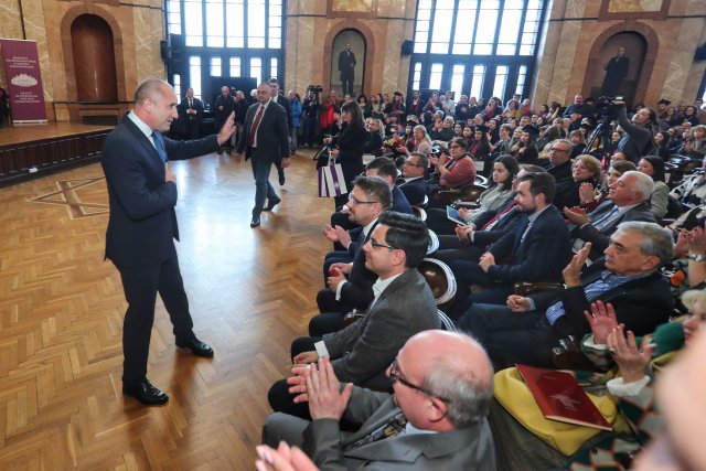 Димитър Кьосемарлиев Bulgaria ON AIRУспехът и признанието следват тези