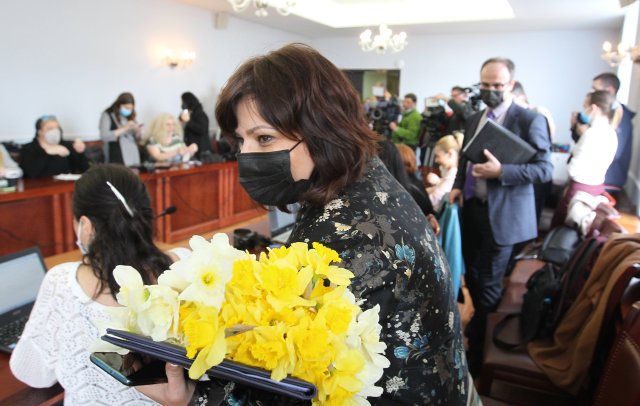 img class lazy src https www bgonair bg media img default photo jpg data src media files resized gallery 640x ced 6d20c8f230053a423c9485299adf4ced KYO 7707 01 compress15 jpg data srcmobile data srctablet