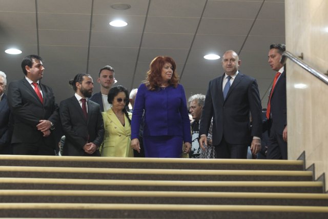 Румен Радев печели президентските избори с 66 4 от гласовете на