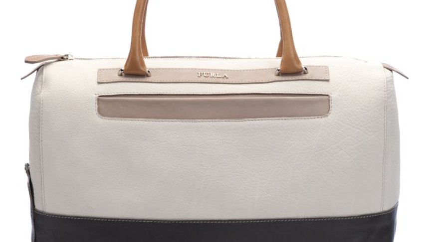 <p>Чанта от Furla</p>