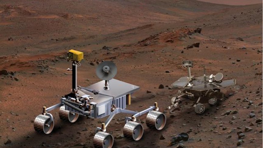 Curiosity, сравнен с предшественика си Spirit