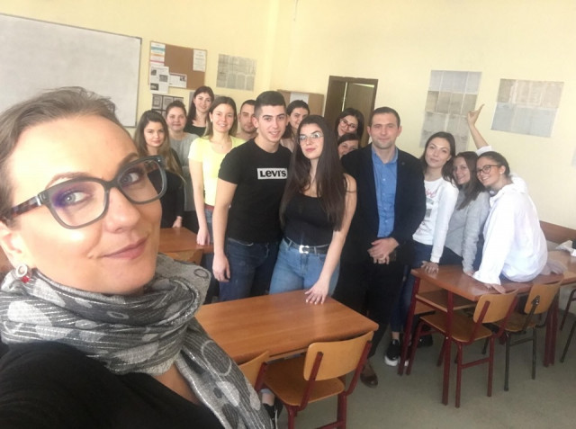 По време на посещението си в университета, Гергана и Златимир посетиха и обновеното телевизионно студио в университета